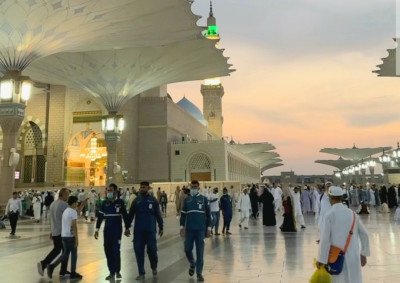 Gunakan Atribut Palestina di Madinah, Pembimbing Umrah Indonesia Ditangkap