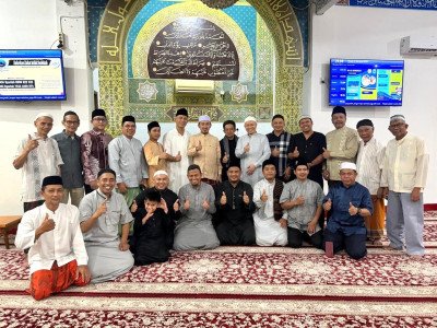 Ustaz Syam Ajak Jamaah Masjid Al Barokah Utamakan Ilmu dalam Ibadah