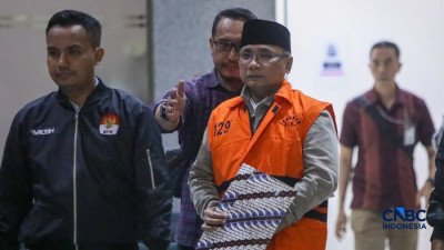 KPK Resmi Tahan Eks Menag Yaqut dalam Kasus Kuota Haji